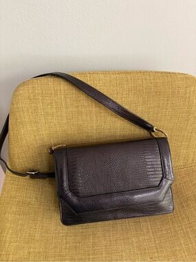 Pristine vintage Jay Herbert black leather bag.